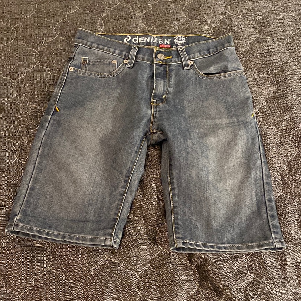 Denizen Levi’s women’s denim jean skinny fit shorts size 14